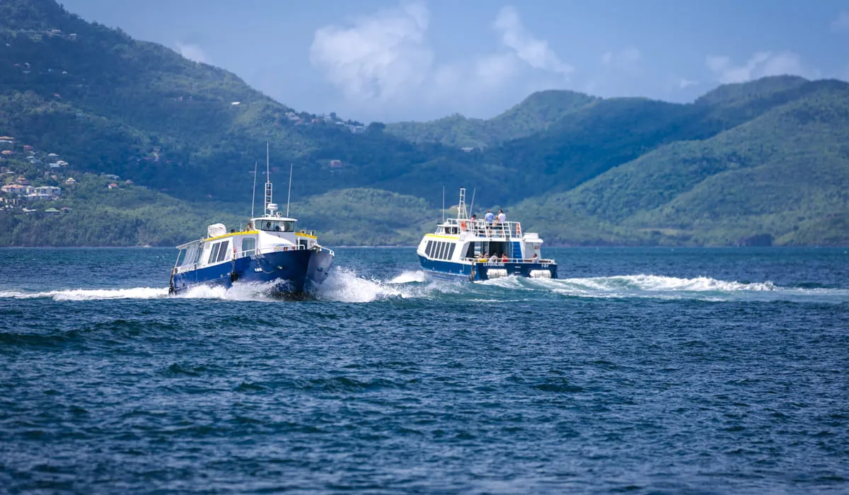 Navettes maritimes entre Fort-de-France et les Trois-Îlets Navettes maritimes entre Fort-de-France et les Trois-Îlets